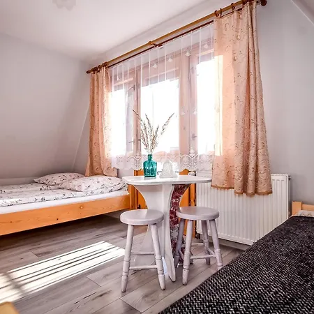 Quarto em Acomodações Particulares U Ewy *